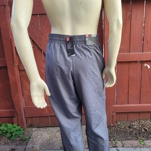 New Under Armour Heat Gear Loose Fit Pants Size L